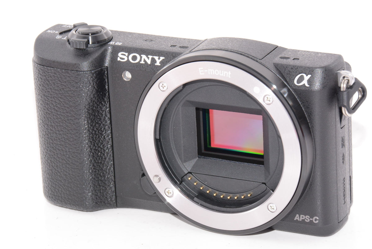 【ほぼ新品】ソニー SONY ミラーレス一眼 α5100 パワーズームレンズキット E PZ 16-50mm F3.5-5.6 OSS付属 ブラック ILCE-5100L-B