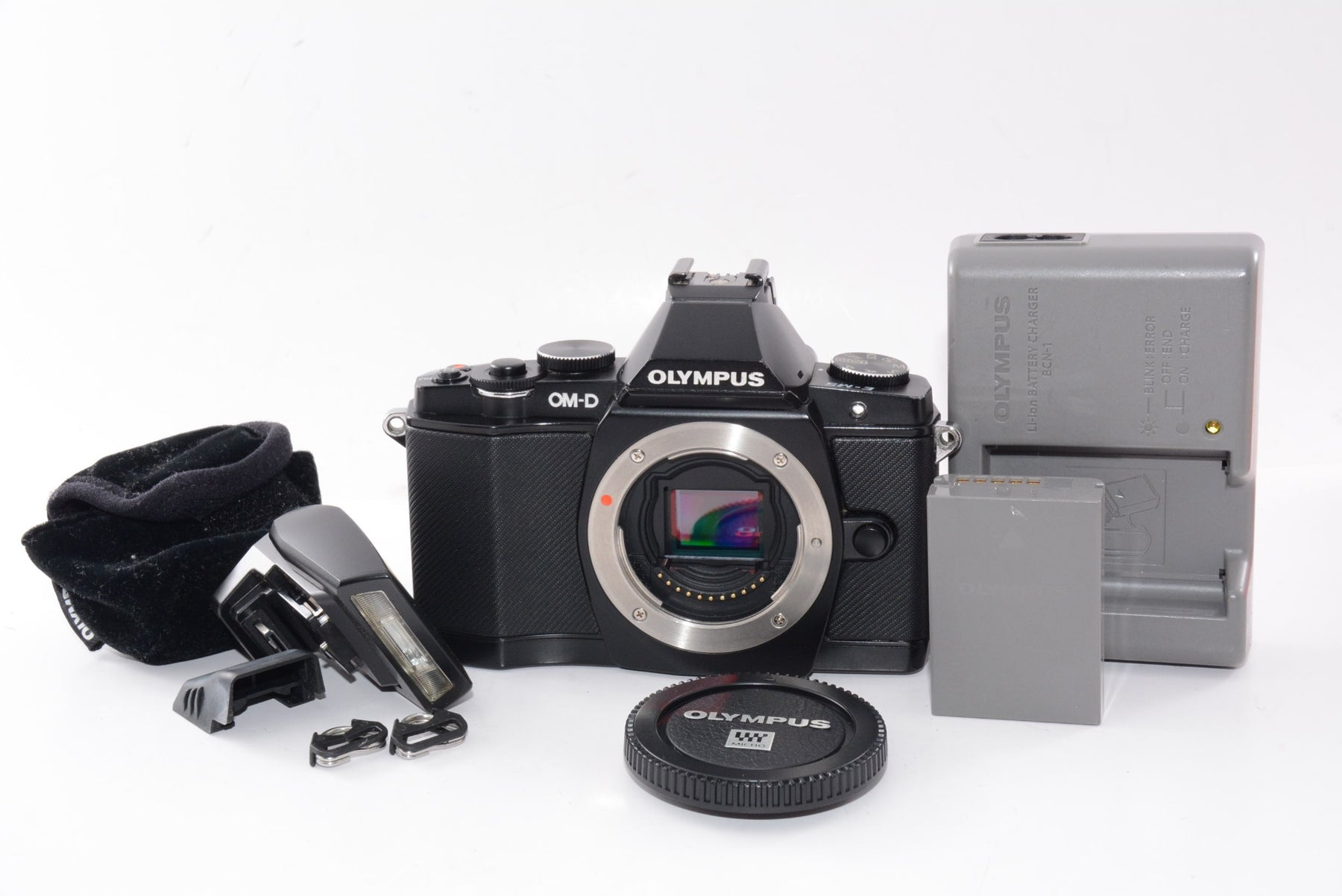 【外観並級】OLYMPUS ミラーレス一眼 OM-D E-M5 ボディ ブラック