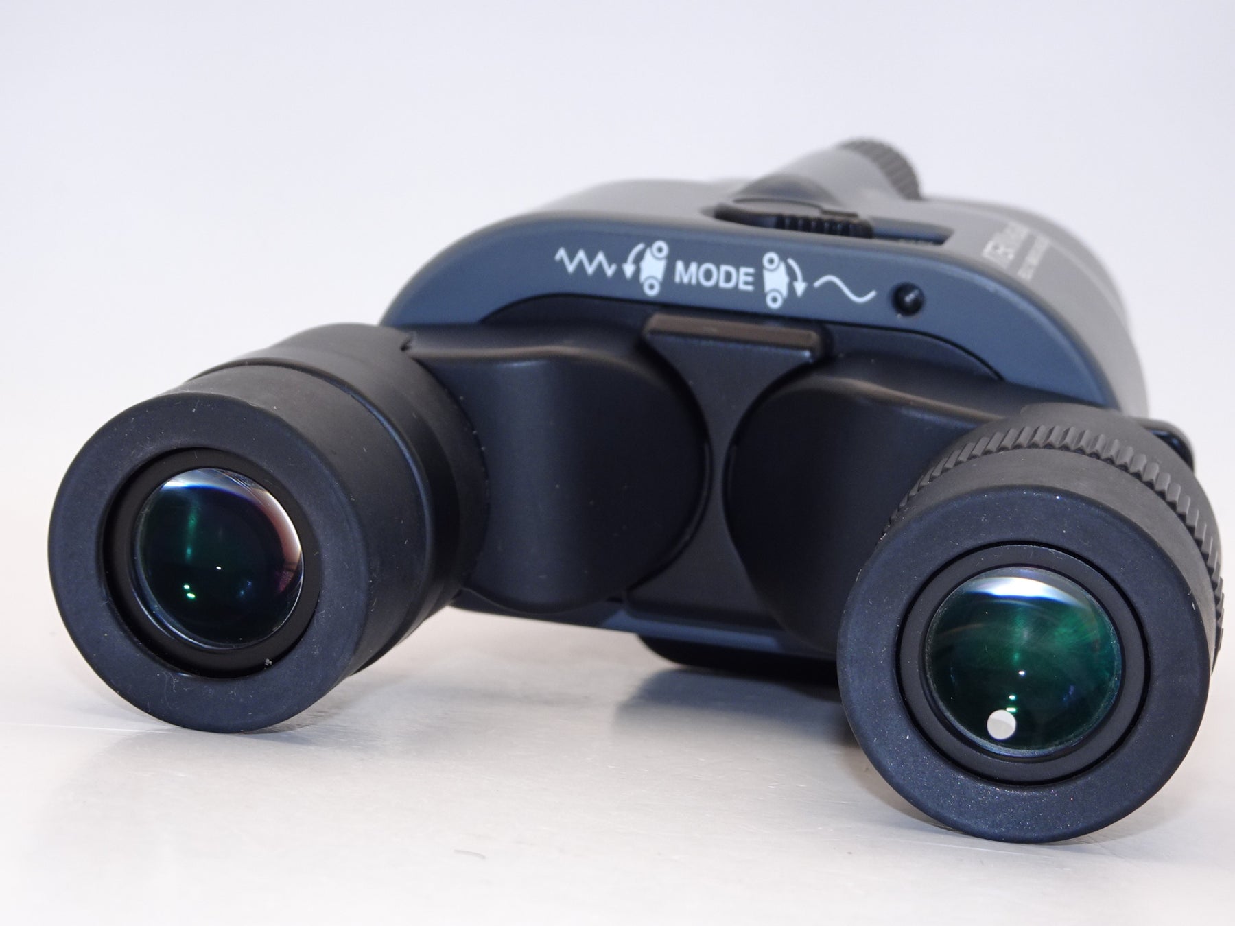 【外観特上級】ビクセン(Vixen) 双眼鏡 アテラ ATERA II H12x30 防振双眼鏡