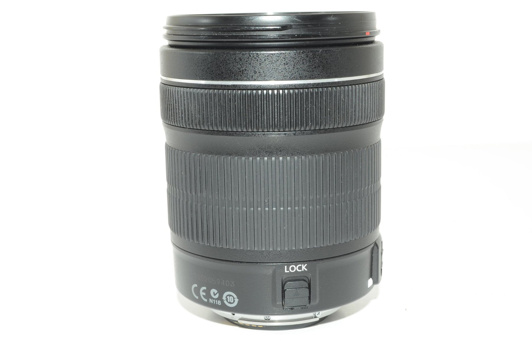 【外観特上級】Canon 標準ズームレンズ EF-S18-135mm F3.5-5.6 IS STM