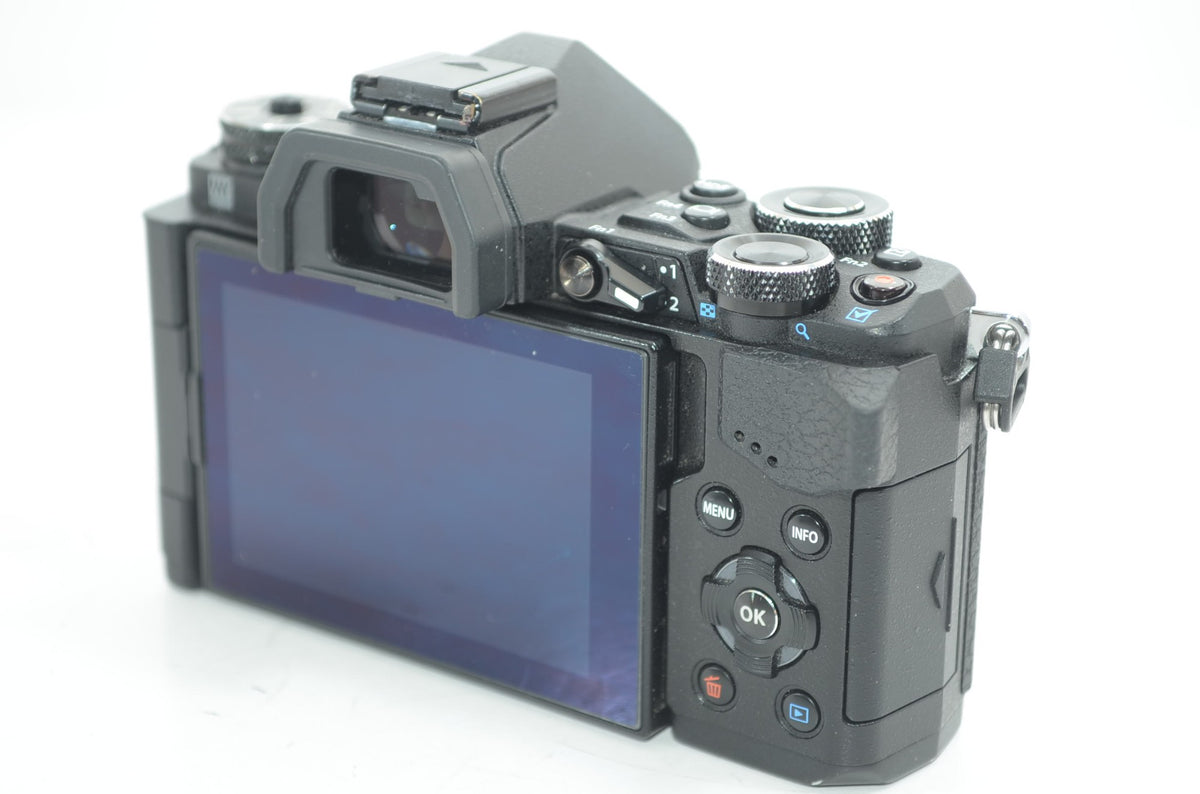 【外観並級】OLYMPUS ミラーレス一眼 OM-D E-M5 MarkII ボディー ブラック E-M5 MarkIIBody BLK