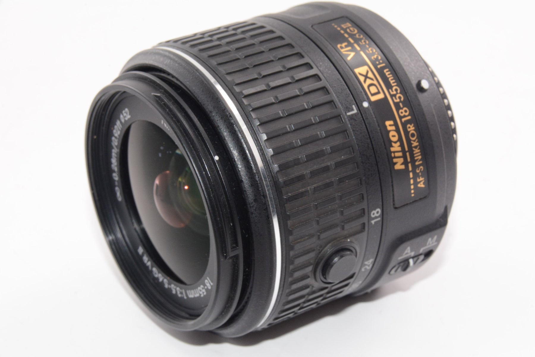 【外観並級】Nikon 標準ズームレンズ AF-S DX NIKKOR 18-55mm f/3.5-5.6G VR II