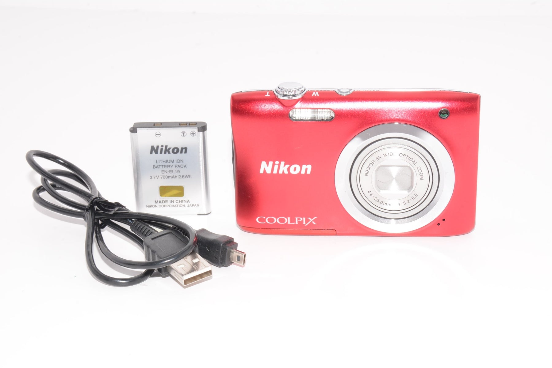 【外観特上級】Nikon デジタルカメラ COOLPIX A100 光学5倍 2005万画素 レッド A100RD