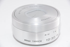 【外観特上級】Nikon 標準ズームレンズ1 NIKKOR VR 10-30mm f/3.5-5.6 PD-ZOOM シルバー
