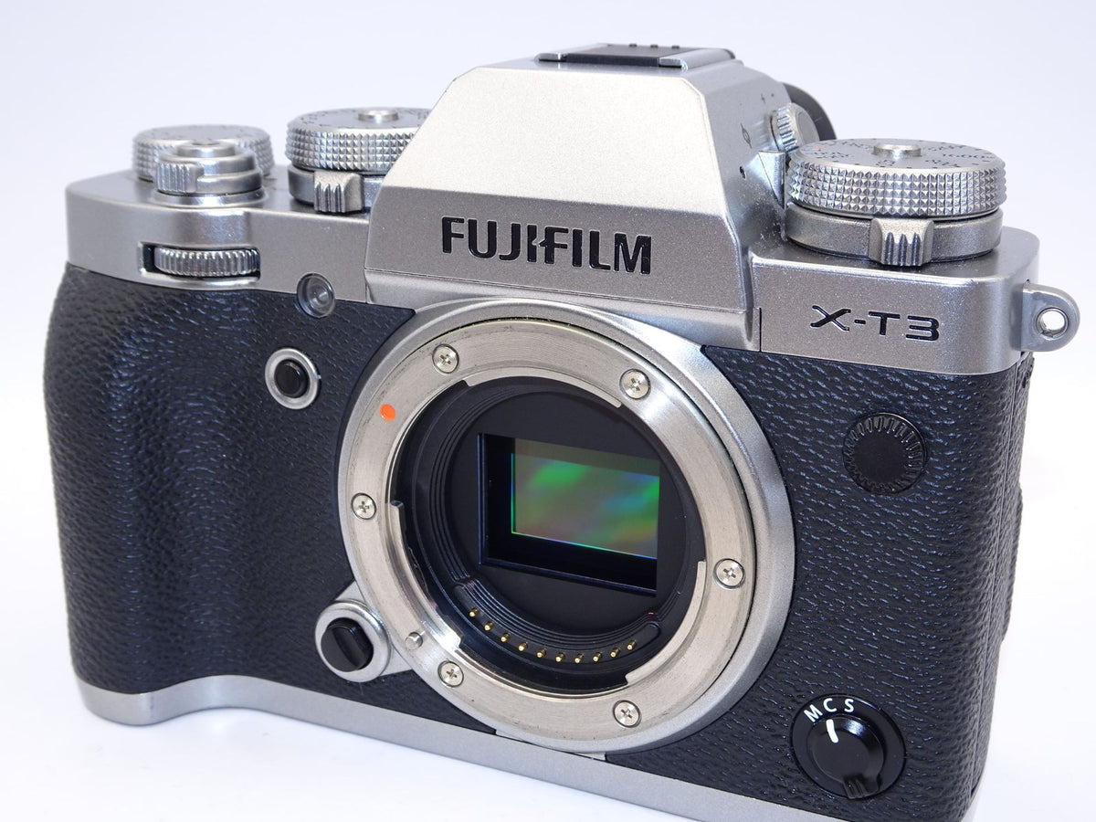 【外観特上級】FUJIFILM ミラーレス一眼カメラ X-T3ボディ シルバー X-T3-S