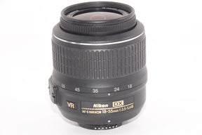 【外観並級】Nikon 標準ズームレンズ AF-S DX NIKKOR 18-55mm f3.5-5.6G VR