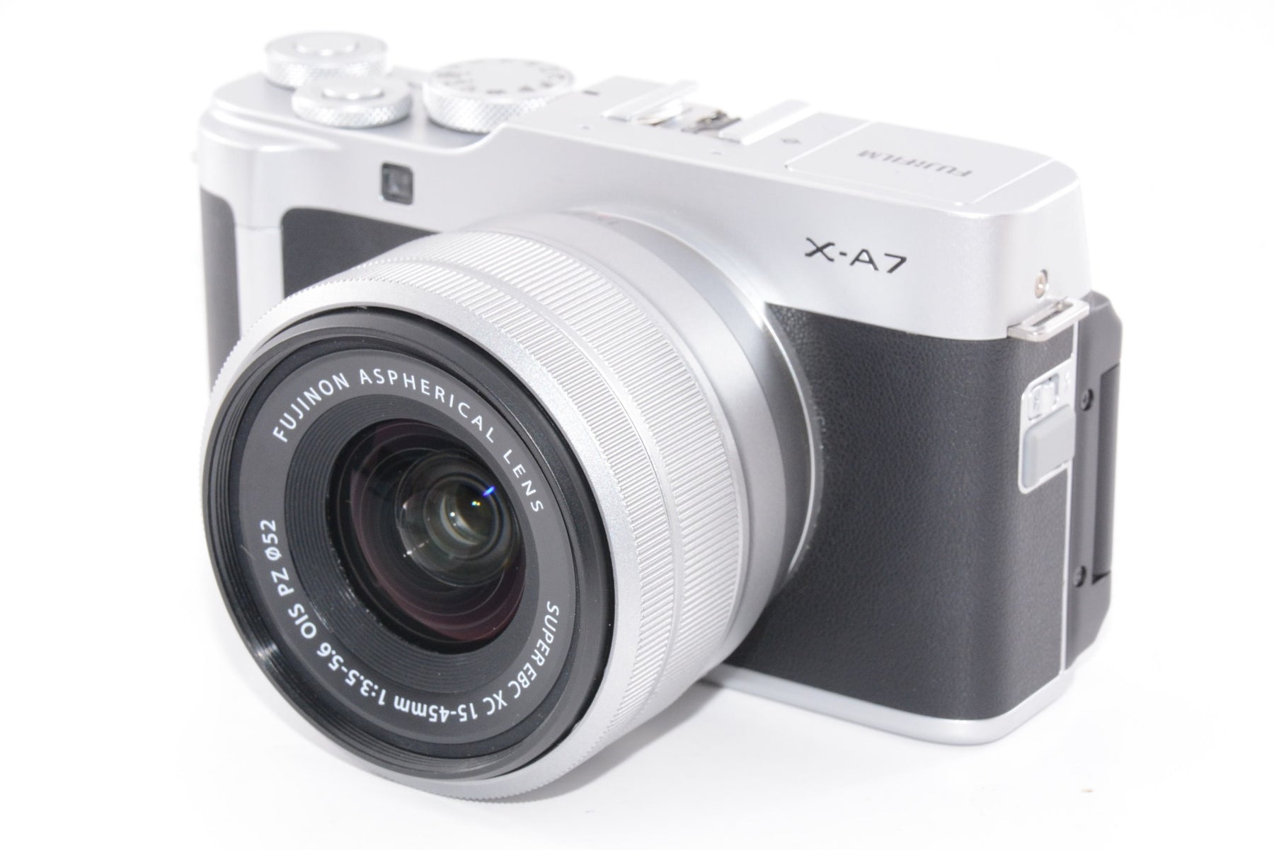 【外観特上級】FUJIFILM  X-A7レンズキット シルバー