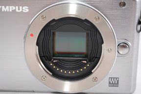 【外観並級】OLYMPUS ミラーレス一眼 PEN Lite E-PL3 ボディ シルバー
