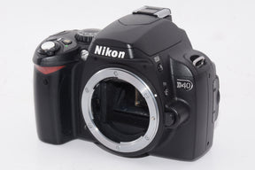 【外観特上級】Nikon デジタル一眼レフカメラ D40 レンズキット ブラック D40BLK