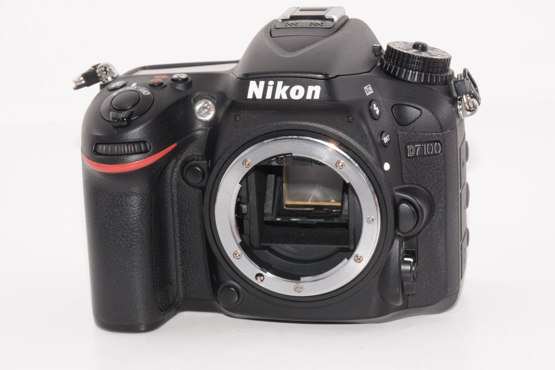 【外観特上級】Nikon D7100 18-105VRレンズキット