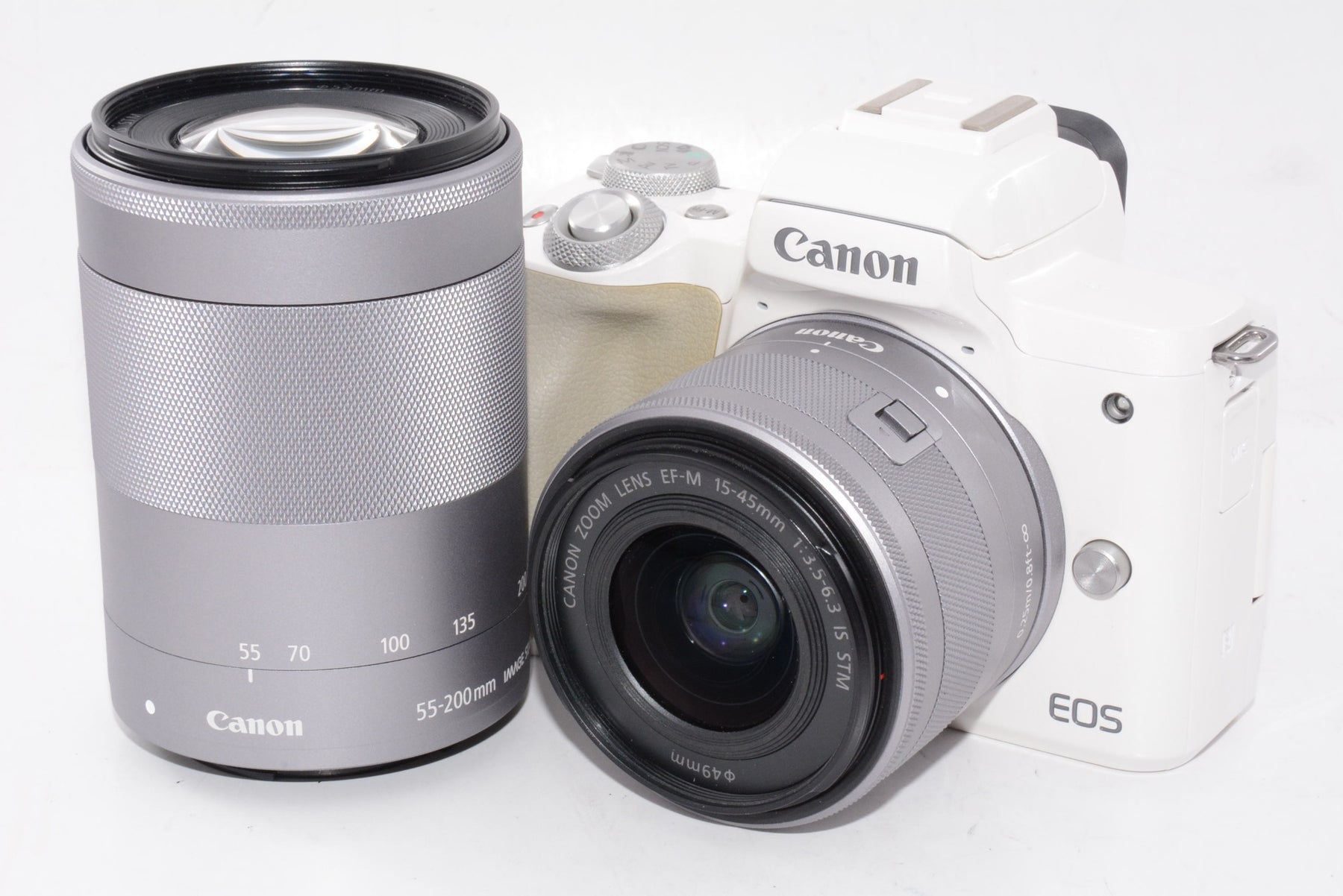【外観並級】Canon ミラーレス一眼カメラ EOS Kiss M ダブルズームキット ホワイト EOSKISSMWH-WZK