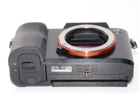 【外観並級】ソニー SONY ミラーレス一眼 α7 ボディ ILCE-7