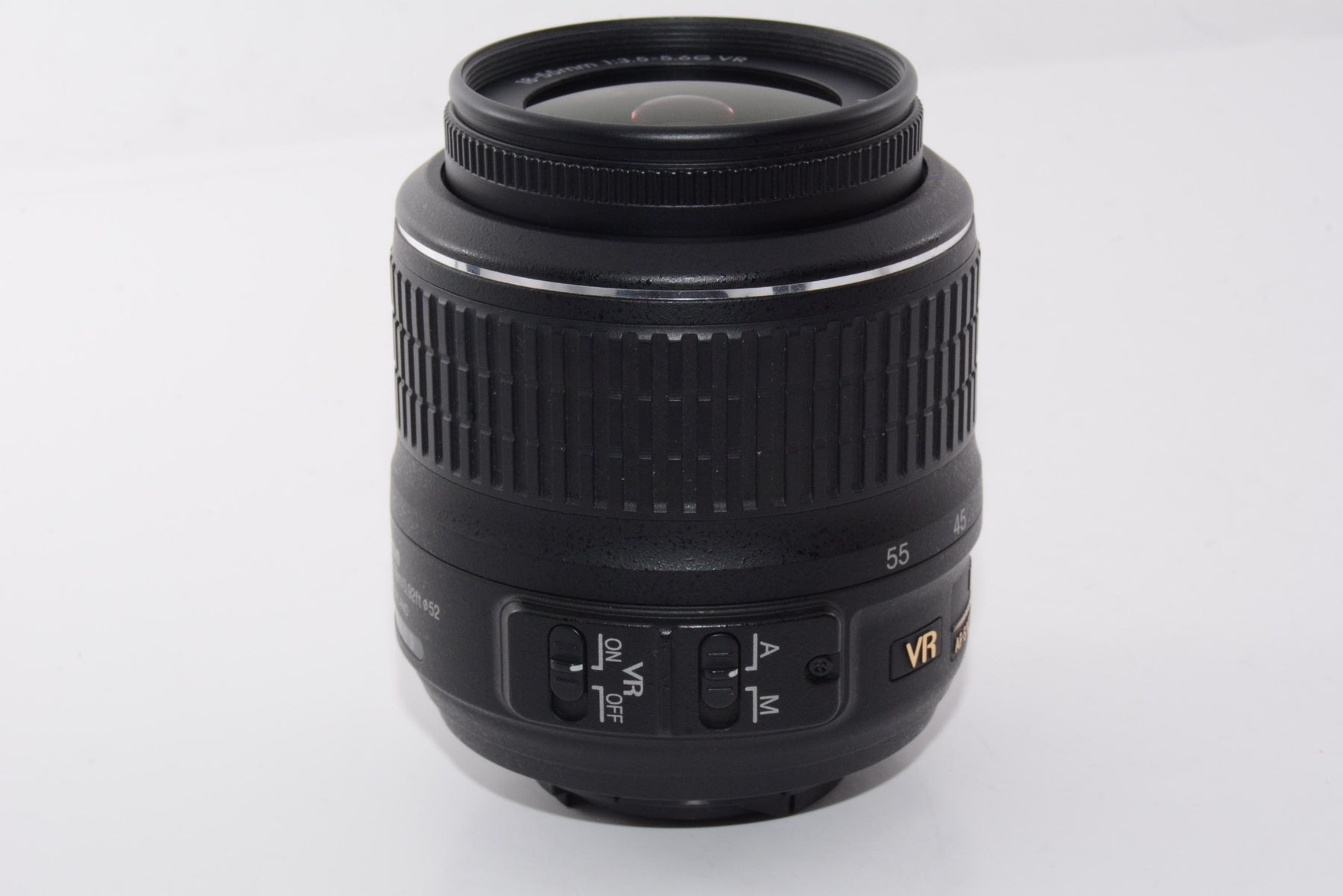 【外観並級】Nikon 標準ズームレンズ AF-S DX NIKKOR 18-55mm f3.5-5.6G VR