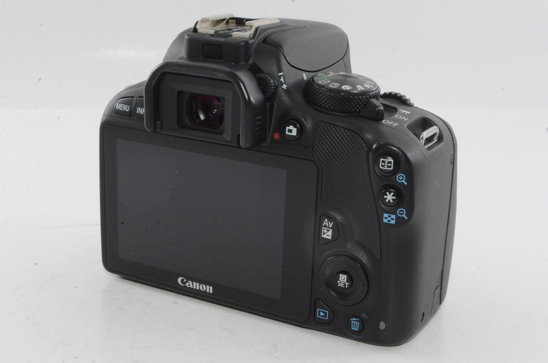 【外観並級】Canon デジタル一眼レフカメラ EOS Kiss X7 ダブルズームキット EF-S18-55ｍｍ/EF-S55-250ｍｍ付属 KISSX7-WKIT