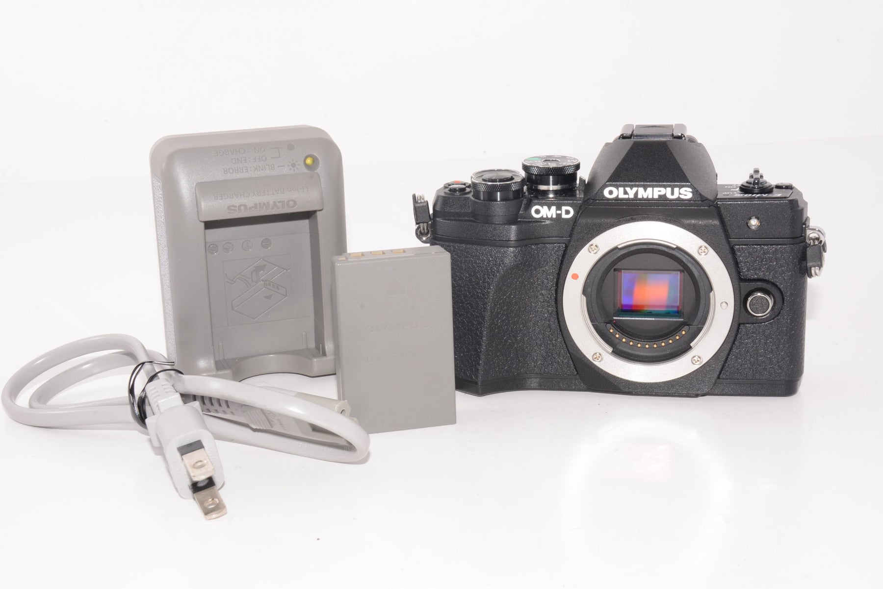 【外観特上級】OLYMPUS ミラーレス一眼カメラ OM-D E-M10 MarkIII ボディー ブラック