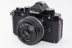 【外観特上級】Nikon Z f LK40(SE) ミラーレス一眼 Zf 40㎜単焦点レンズキット フルサイズ ニコン