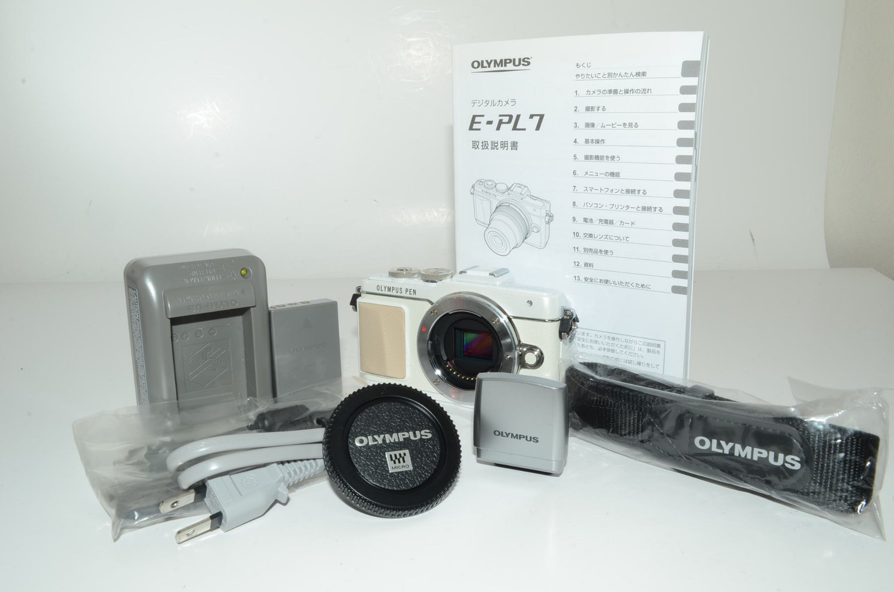 【外観特上級】OLYMPUS PEN E-PL7 ボディ ホワイト ミラーレス一眼 PEN E-PL7 BODY WHT