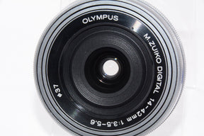【外観並級】OLYMPUS M.ZUIKO DIGITAL ED 14-42mm F3.5-5.6 EZ SLV