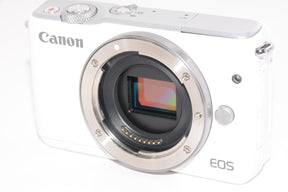 【外観並級】Canon ミラーレス一眼カメラ EOS M10 レンズキット(ホワイト) EF-M15-45mm F3.5-6.3 IS STM 付属 EOSM10WH-1545ISSTMLK