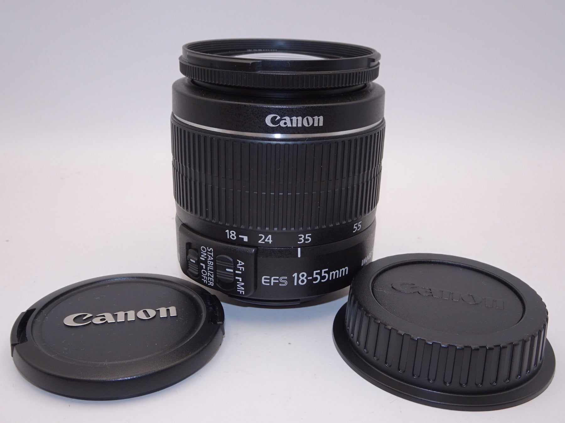 【外観特上級】Canon 標準ズームレンズ EF-S18-55mm F3.5-.5.6 IS II