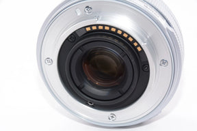 【ほぼ新品】富士フイルム(FUJIFILM) ミラーレス一眼カメラ X-E5 レンズキット(XF23) シルバー F X-E5LK-23-S JP 日英二言語モデル