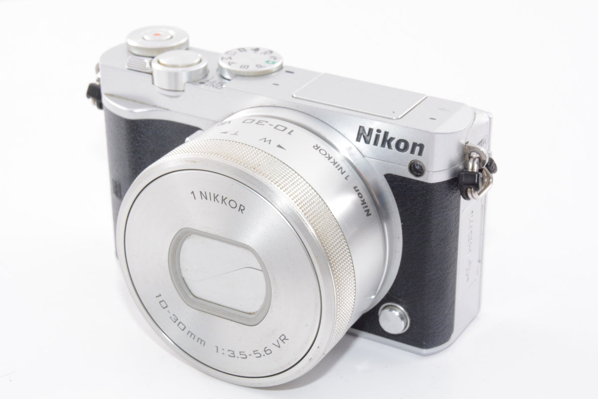 【外観並級】Nikon ミラーレス一眼 Nikon1 J5 標準パワーズームレンズキット シルバー J5HPLKSL