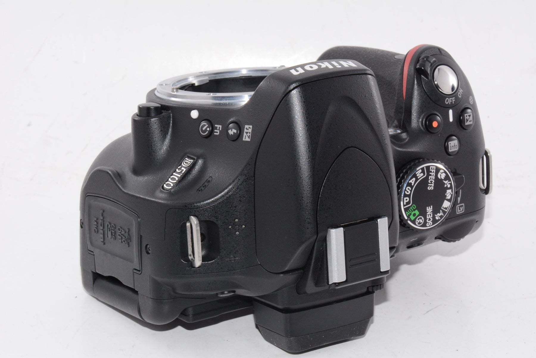 【外観並級】Nikon デジタル一眼レフカメラ D5100 ボディ