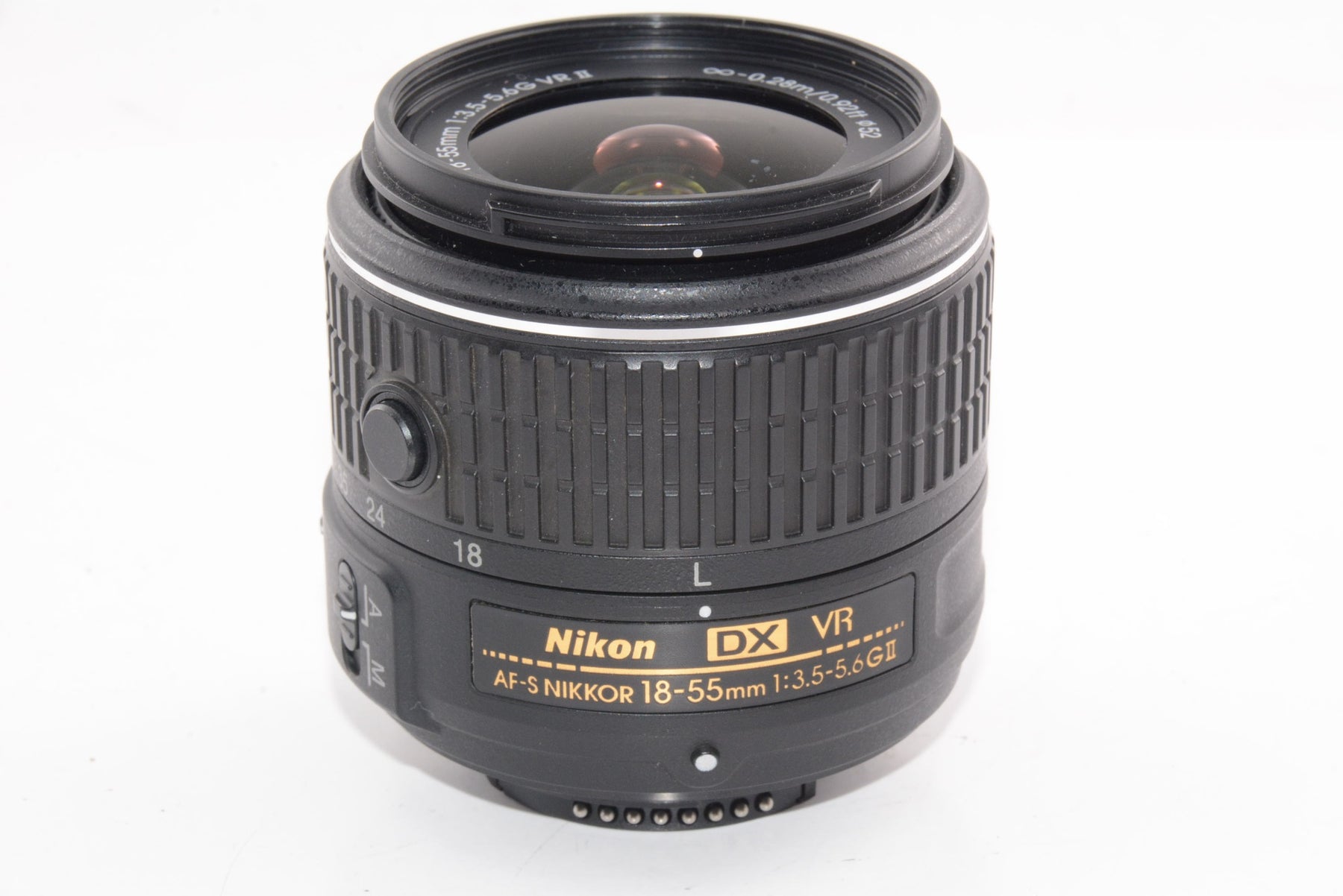 【外観並級】Nikon 標準ズームレンズ AF-S DX NIKKOR 18-55mm f/3.5-5.6G VR II