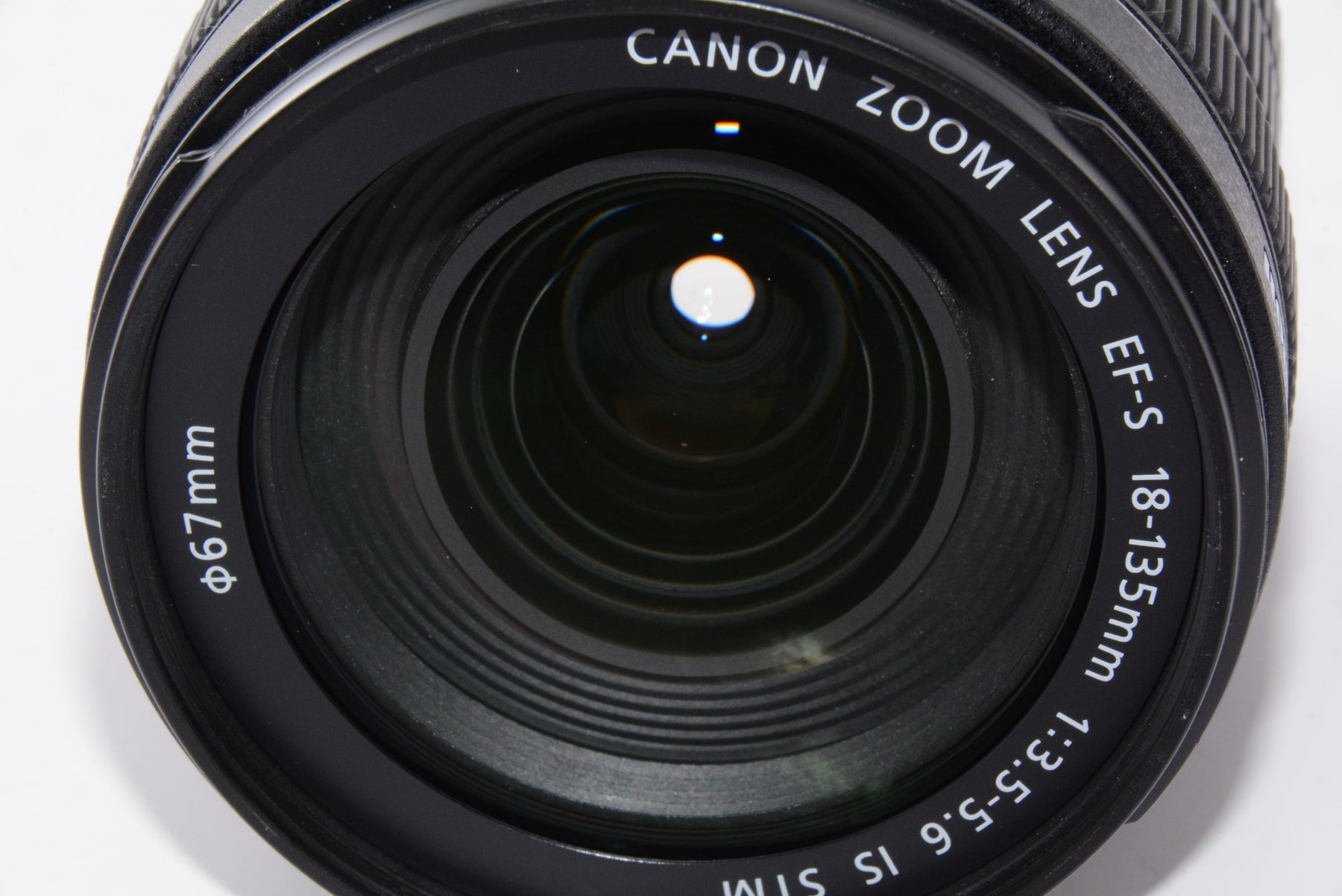 【外観特上級】Canon 標準ズームレンズ EF-S18-135mm F3.5-5.6 IS STM