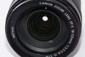 【外観特上級】Canon 標準ズームレンズ EF-S18-135mm F3.5-5.6 IS STM