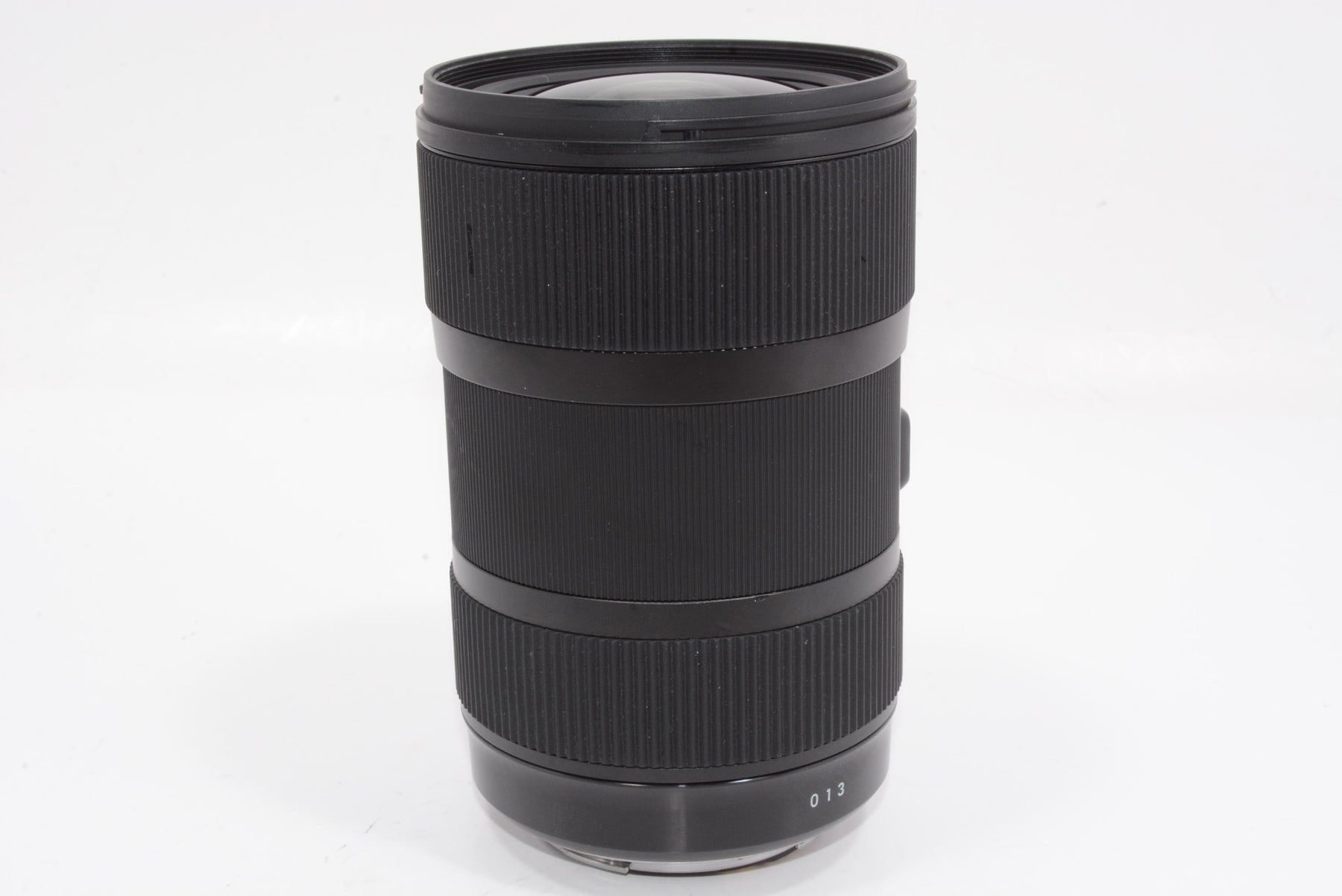 【外観並級】SIGMA 標準ズームレンズ Art 18-35mm F1.8 DC HSM キヤノン用 APS-C専用 210540