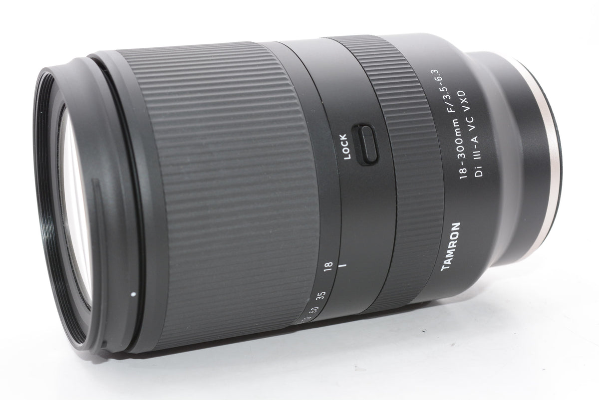 【外観特上級】タムロン TAMRON 18-300mmF3.5-6.3Di?-A VC VXD ソニーEマウント用【B061S】