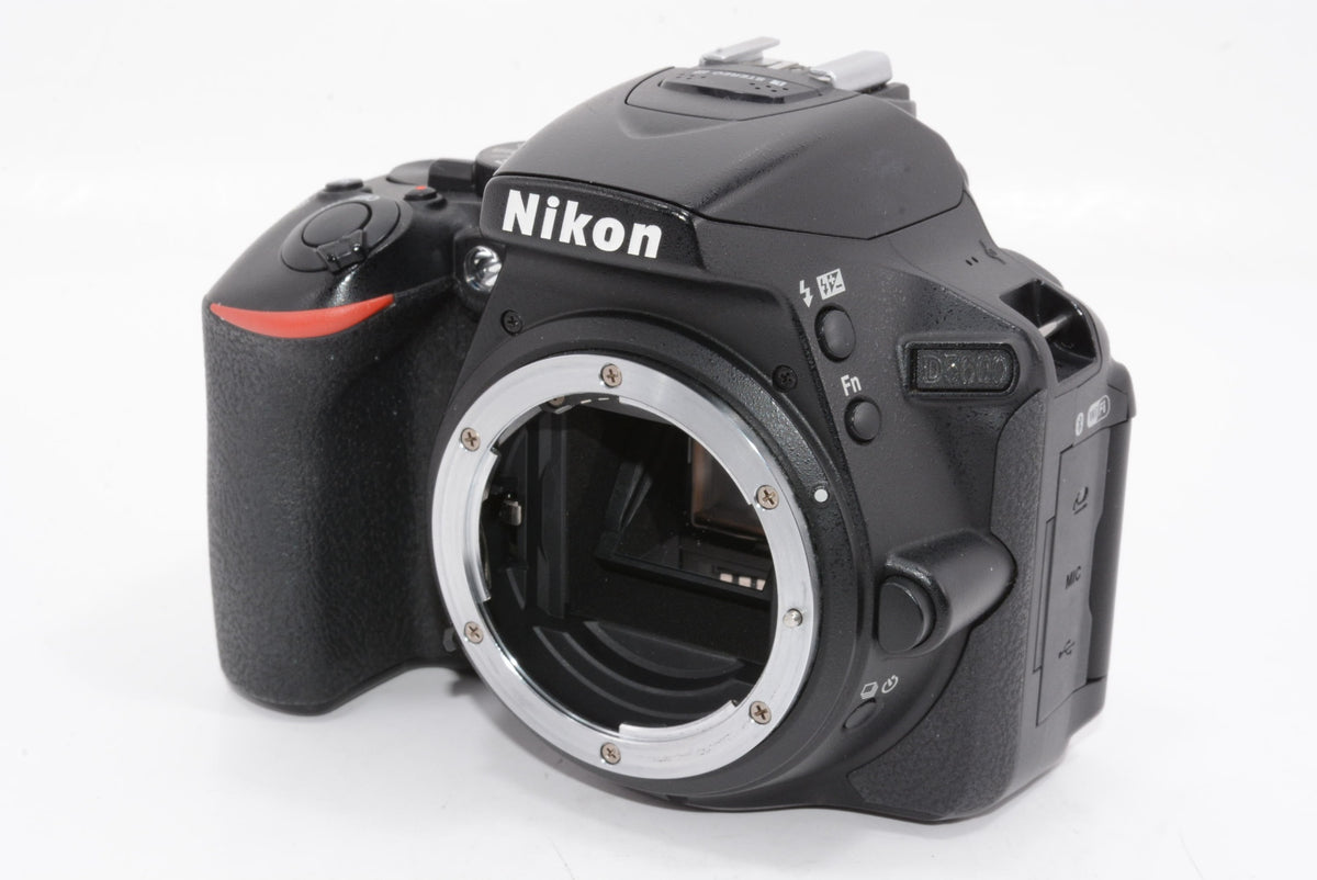 【外観特上級】Nikon デジタル一眼レフカメラ D5600 ボディー ブラック D5600BK