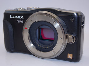 【外観特上級】パナソニック ルミックス ミラーレス一眼カメラ GF6 ダブルズームレンズキット ブラック DMC-GF6W-K