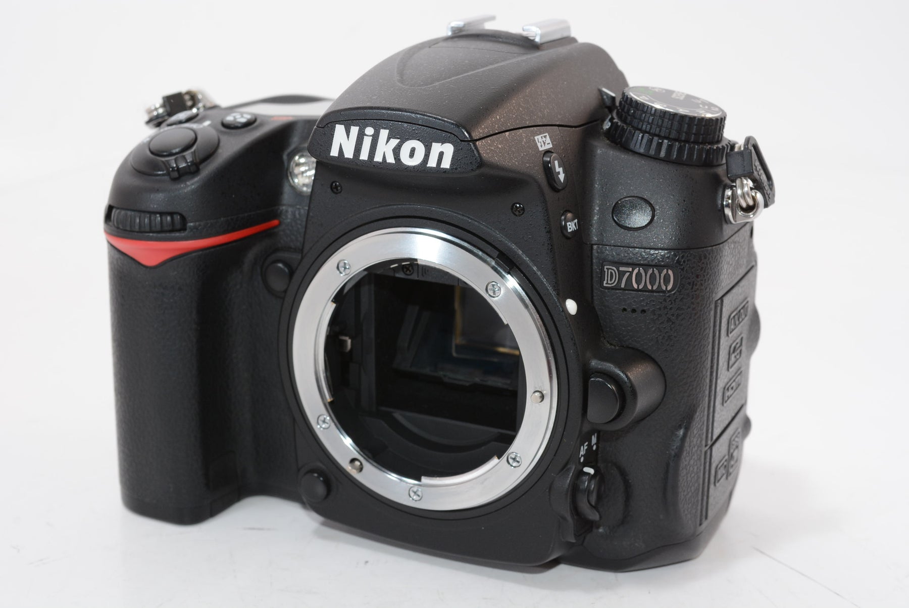 外観特上級】Nikon デジタル一眼レフカメラ D7000 ボディー