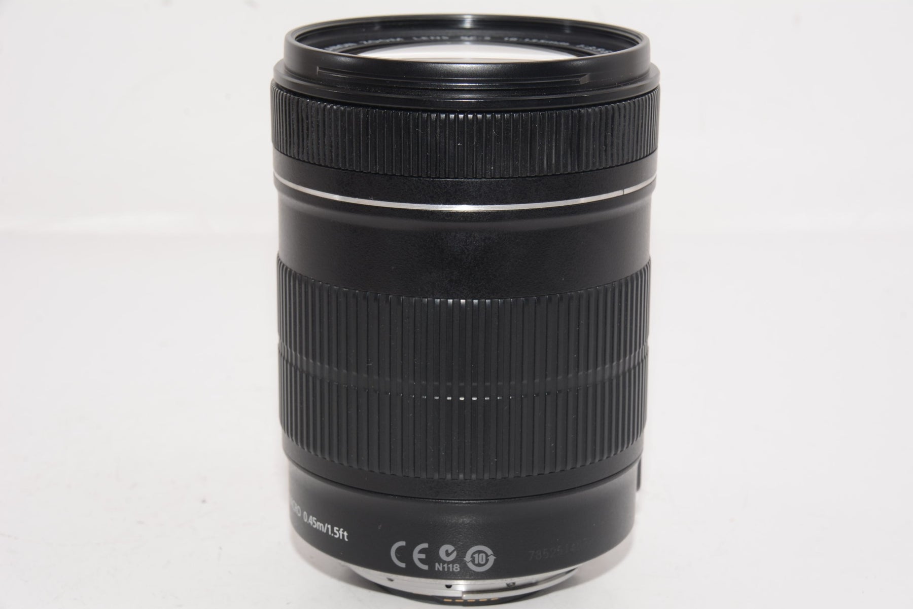 【外観特上級】Canon 標準ズームレンズ EF-S18-135mm F3.5-5.6 IS APS-C対応