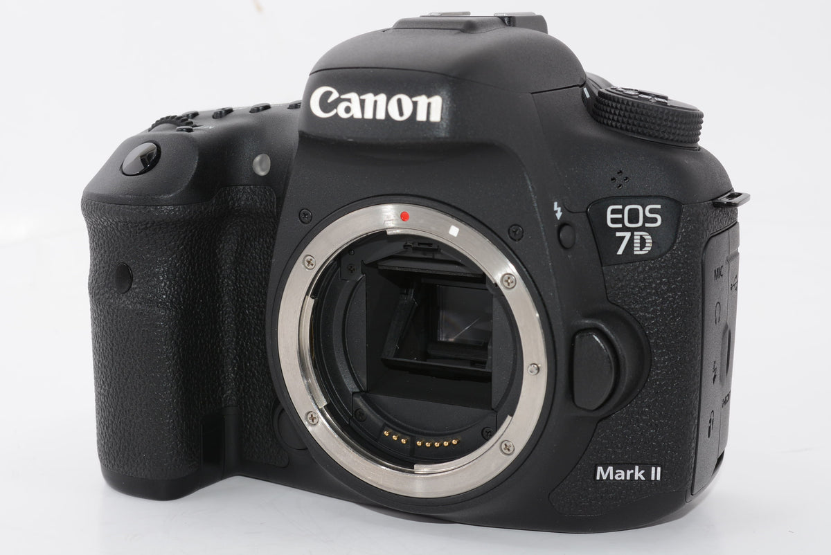 【外観特上級】Canon デジタル一眼レフカメラ EOS 7D Mark IIボディ EOS7DMK2