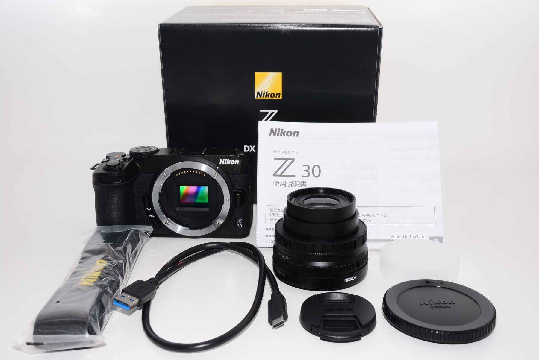 【ほぼ新品】ニコン ミラーレス一眼 Z30 16-50 VR レンズキット Zマウント APS-C 動画 Vlog 手振れ補正 Nikon