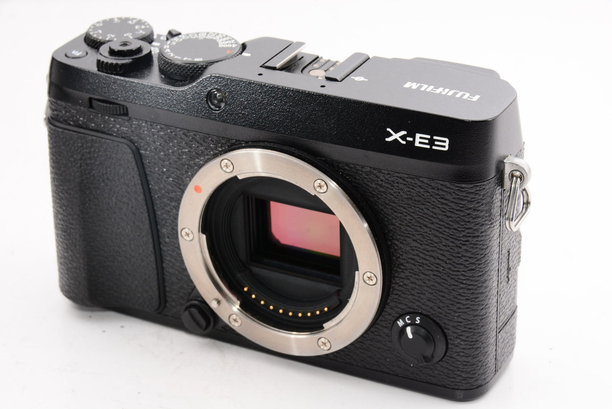 【外観特上級】FUJIFILM ミラーレス一眼カメラ X-E3レンズキットブラック X-E3LK-B