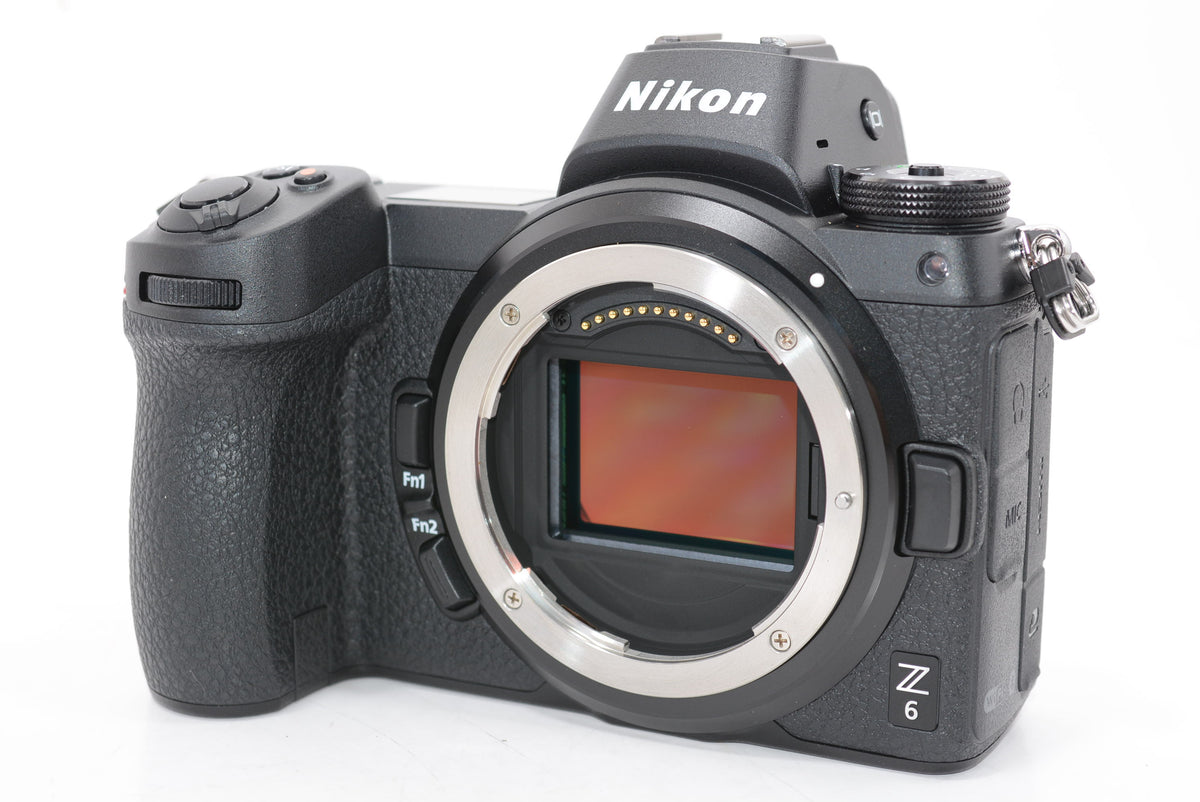 【外観特上級】Nikon ミラーレスカメラ 一眼 Z6 ボディ