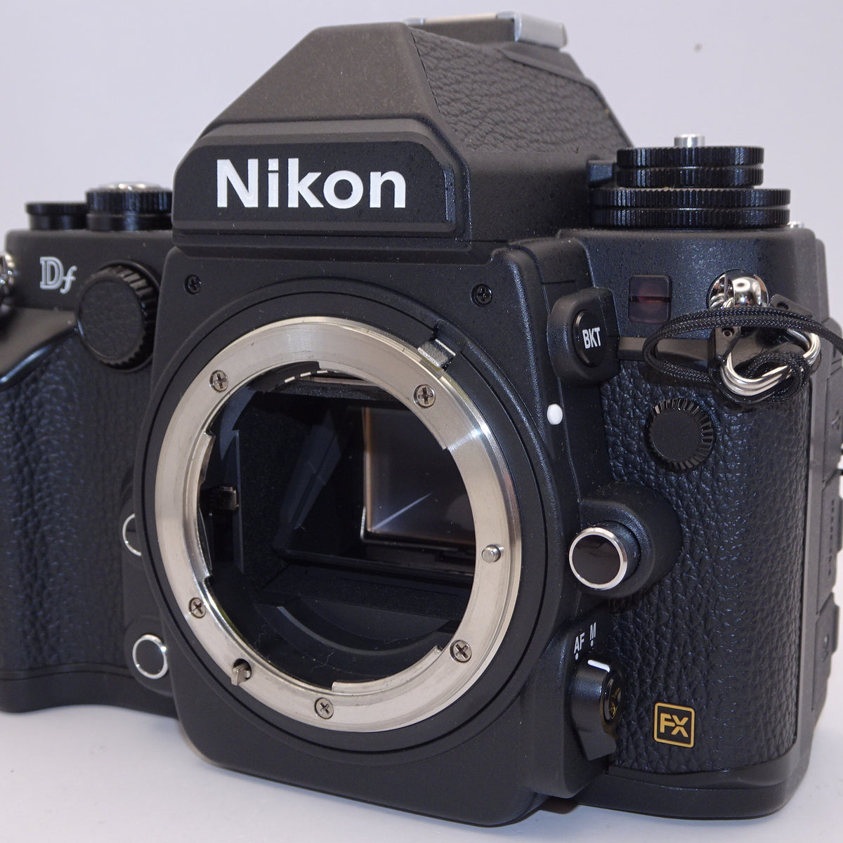 ほぼ新品】Nikon デジタル一眼レフカメラ Df ブラックDFBK