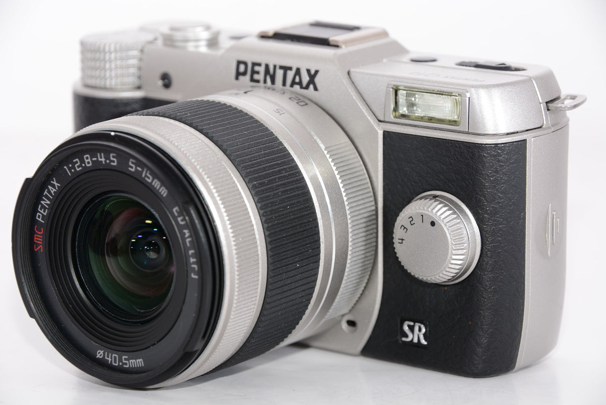 【外観特上級】PENTAX デジタルミラーレス一眼 Q10 ズームレンズキット [標準ズーム 02 STANDARD ZOOM] シルバー Q10 LENSKIT SILVER 12163