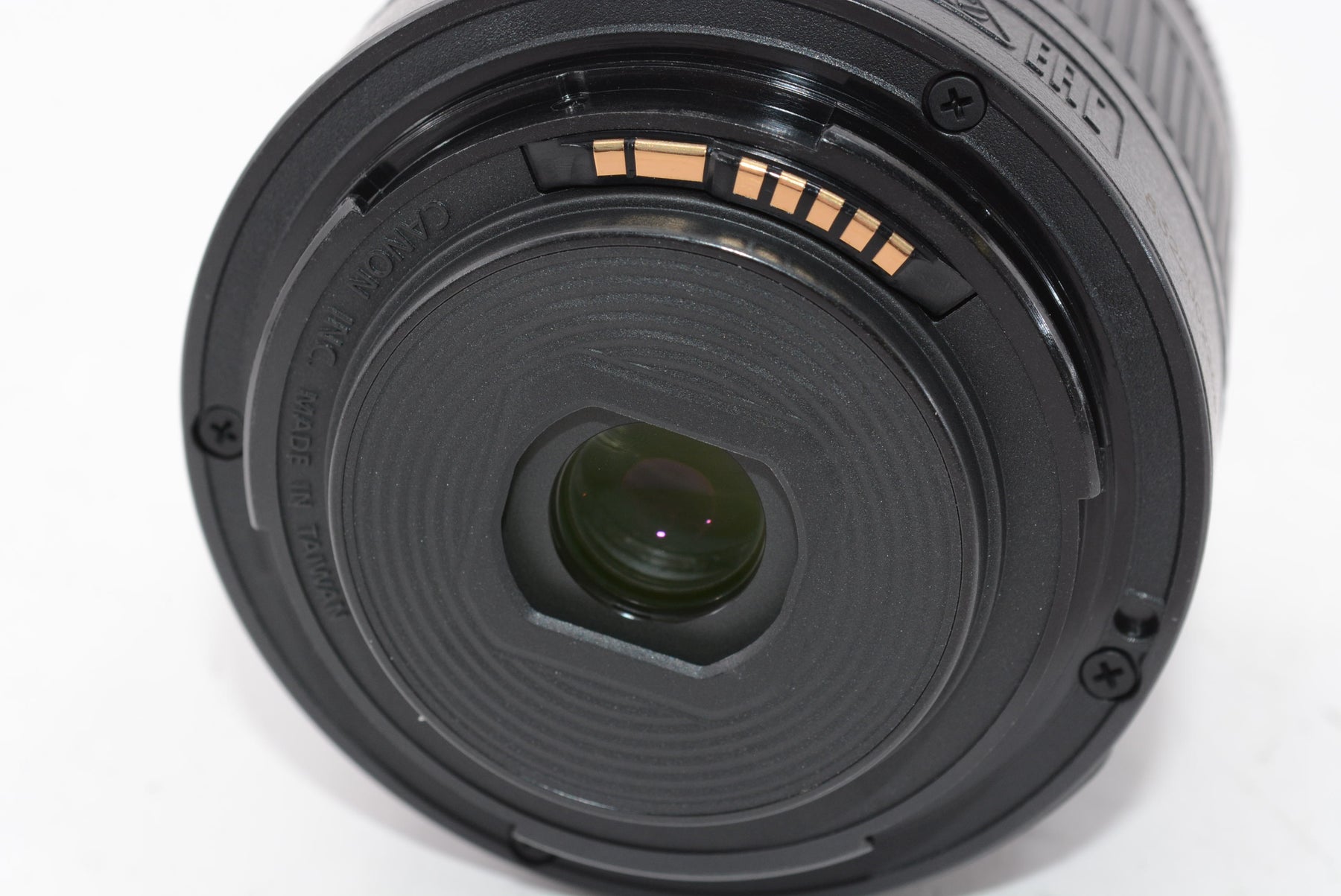 【外観特上級】Canon 標準ズームレンズ EF-S18-55mm F4.0-5.6IS STM APS-C対応
