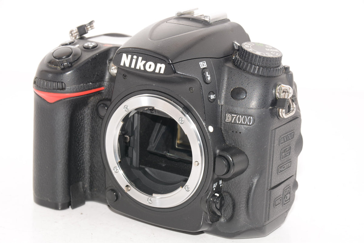 【外観並級】Nikon デジタル一眼レフカメラ D7000 ボディー