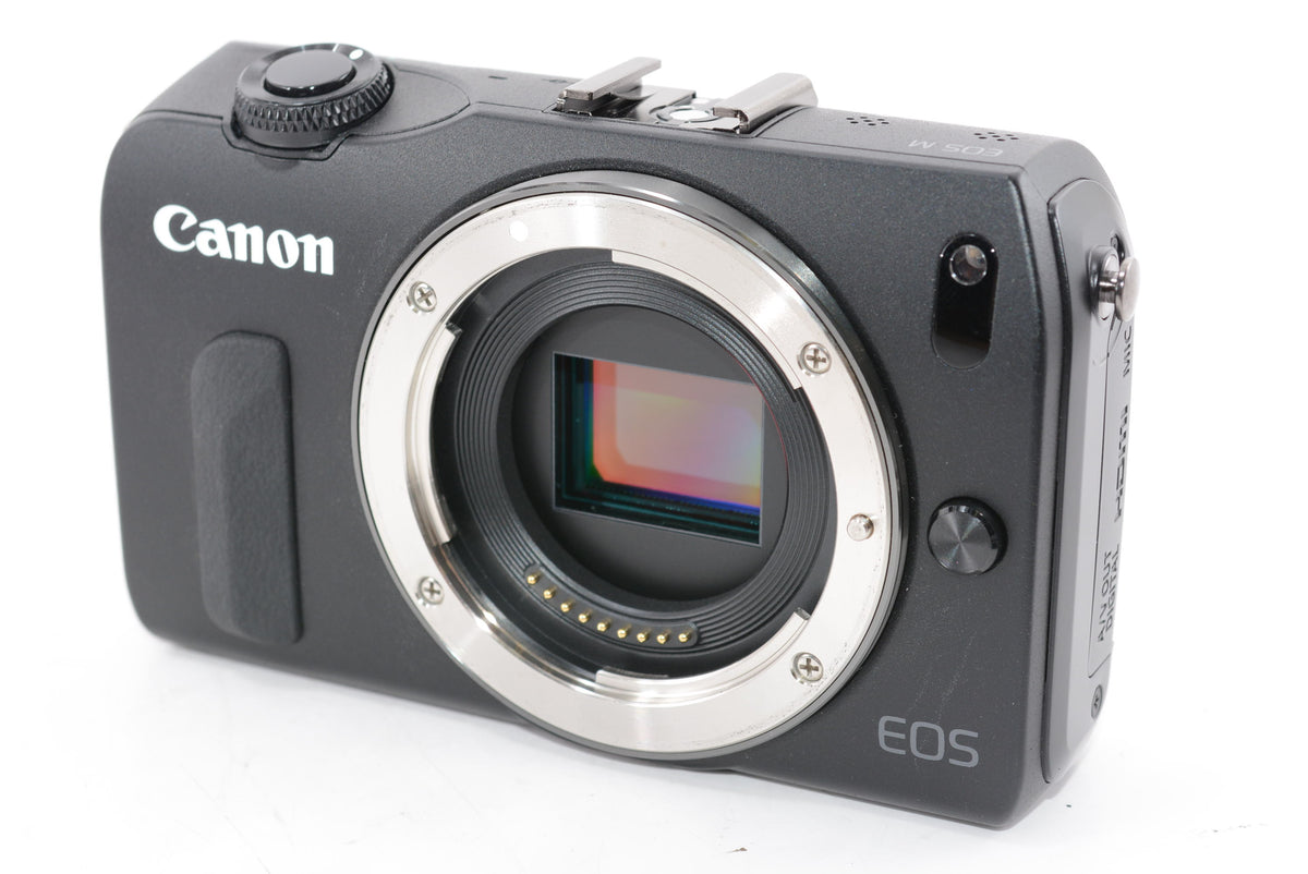 【外観特上級】Canon ミラーレス一眼カメラ EOS M ダブルレンズキット