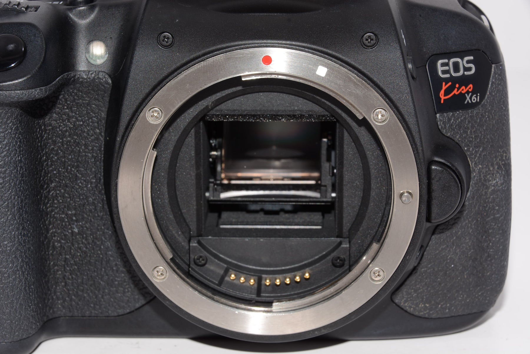 外観特上級】Canon デジタル一眼レフカメラ EOS Kiss X6i ボディ KISSX6i-BODY
