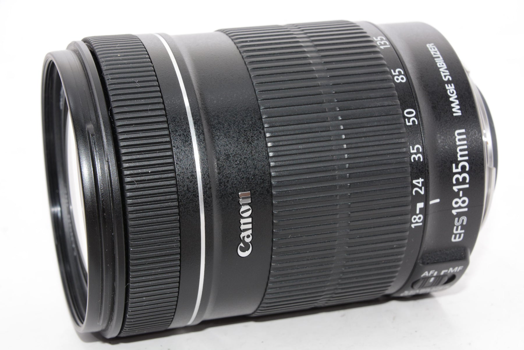 【外観特上級】Canon 標準ズームレンズ EF-S18-135mm F3.5-5.6 IS STM APS-C対応