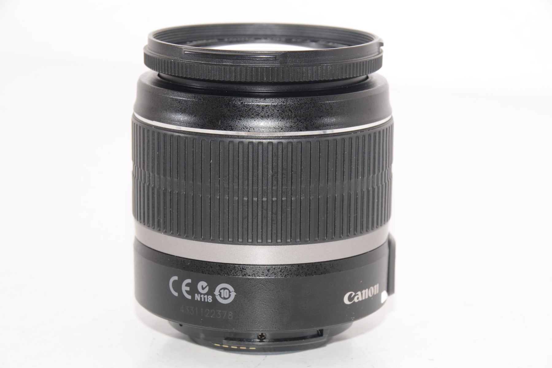 【外観特上級】Canon 標準ズームレンズ EF-S18-55mm F3.5-5.6 IS