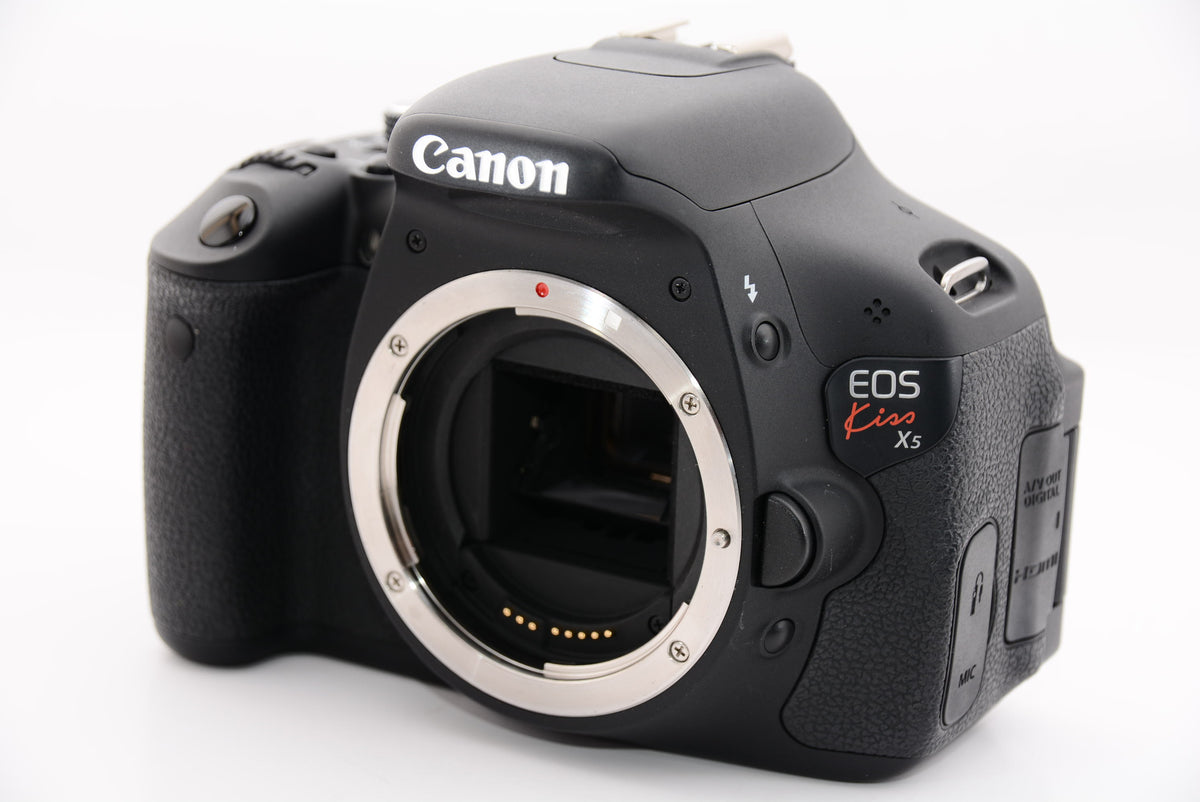 【外観特上級】Canon デジタル一眼レフカメラ EOS Kiss X5 ダブルズームキット EF-S18-55ｍｍ/EF-S55-250ｍｍ付属 KISSX5-WKIT