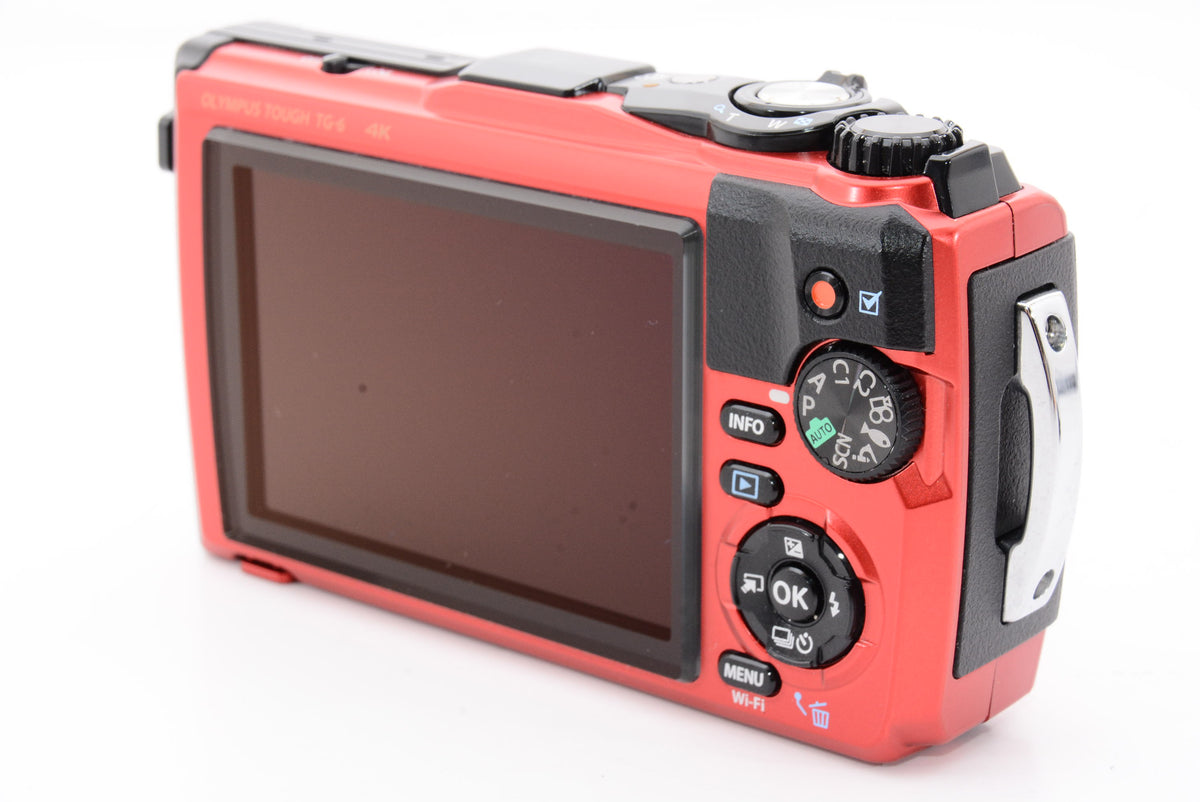 【外観特上級】OLYMPUS デジタルカメラ Tough TG-6 レッド 1200万画素CMOS F2.0 15m 防水 100kgf耐荷重 GPS 内蔵Wi-Fi TG-6RED